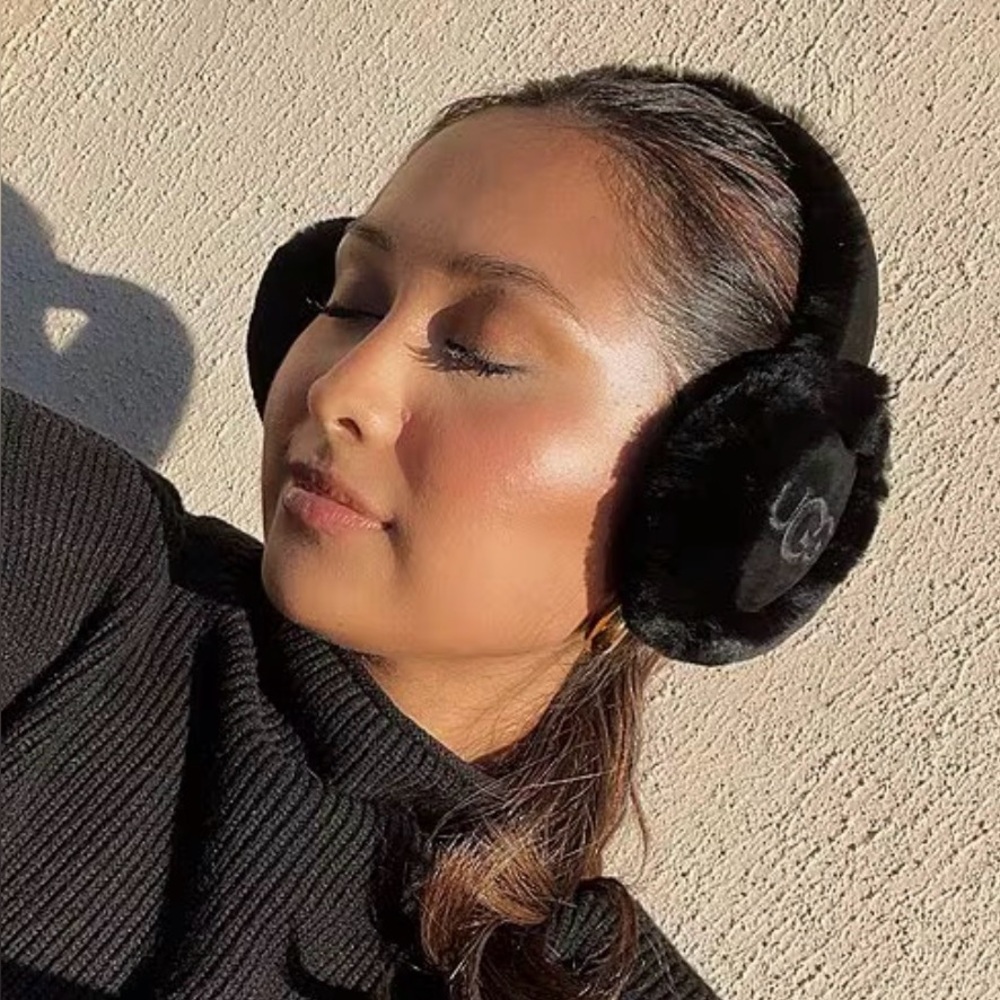 NWT UGG Shearling and Leather Monogram Suede Black Earmuffs - Picture 4 of 16